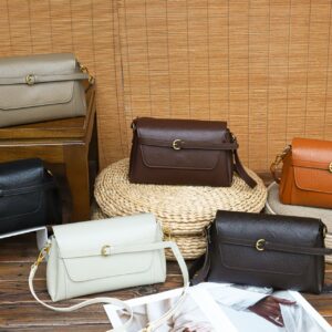 2026 new style elegant underarm bag, commuter small square bag