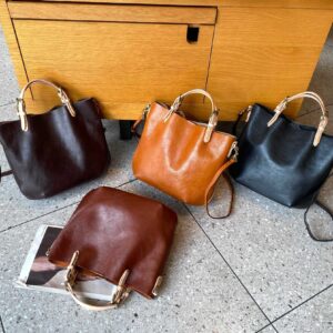 Top-grain vegetable-tanned cowhide vintage tote bag for commuting, genuine leather, simple, versatile, large capacity, handbag, shoulder bag, crossbody bag